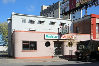 Más detalles de 5831 Ferry St, Niagara Falls, ON - Local en venta