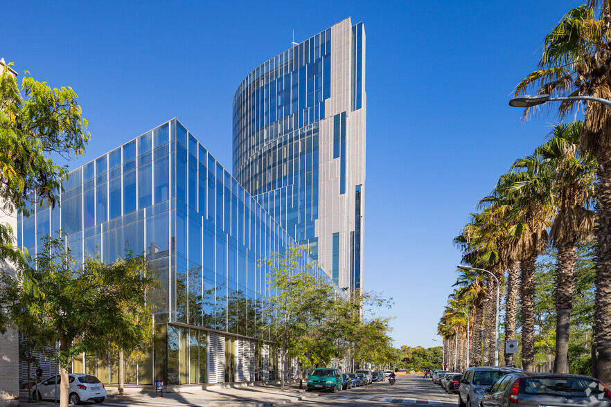 Plaça Del Gas, 1, Barcelona, Barcelona en alquiler - Foto del edificio - Imagen 2 de 4