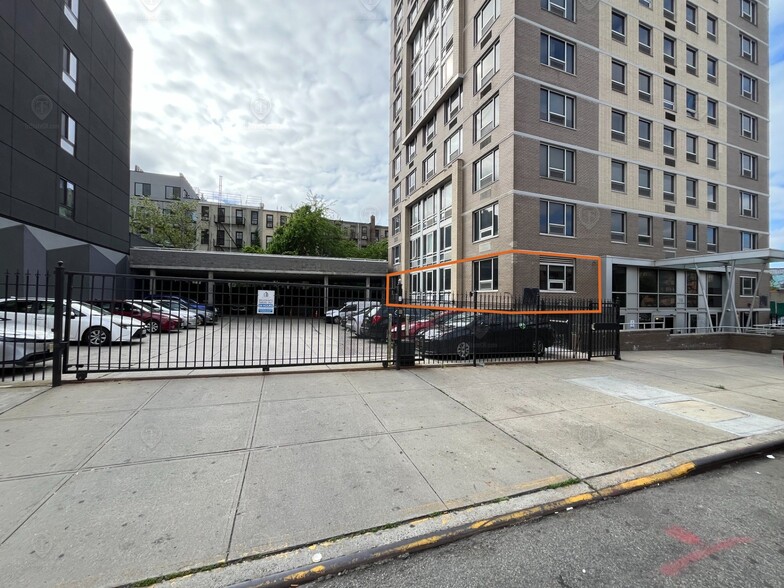 358 Grove St, Brooklyn, NY en venta - Foto del edificio - Imagen 2 de 2