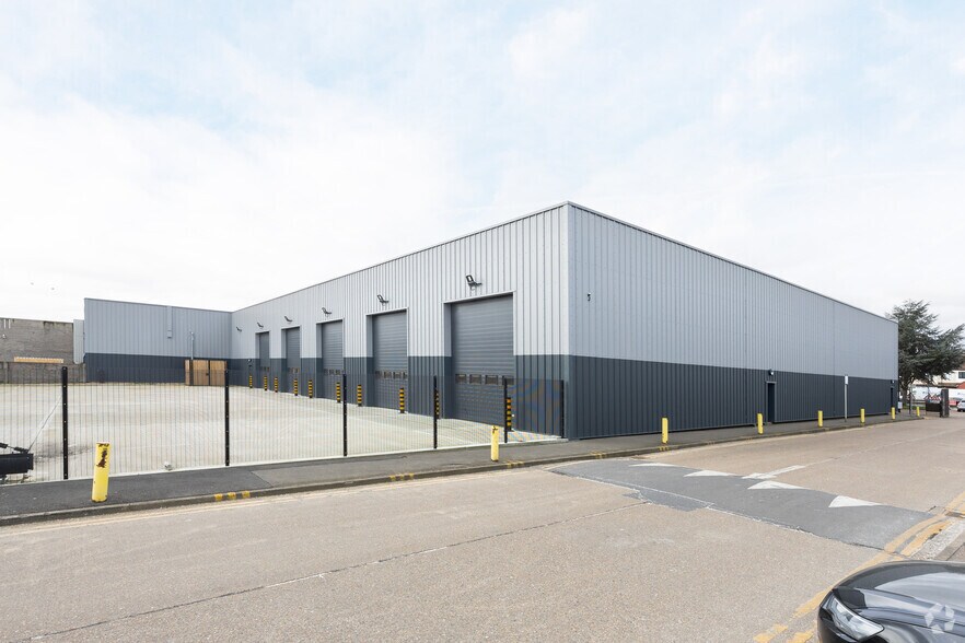 Streatham Rd, Mitcham en alquiler - Foto principal - Imagen 1 de 2