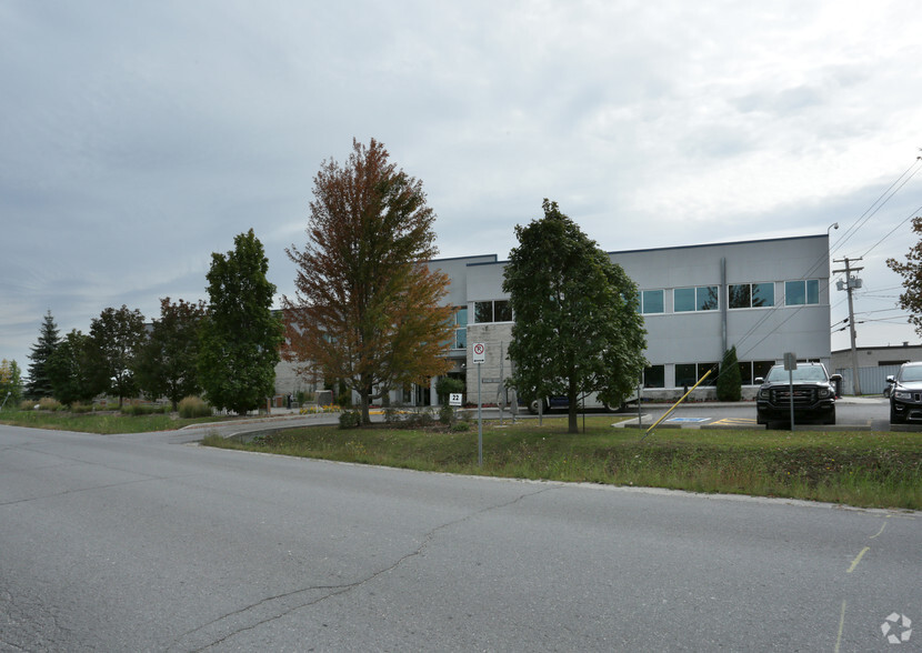 22 Rue de Varennes, Gatineau, QC en alquiler - Foto del edificio - Imagen 2 de 5