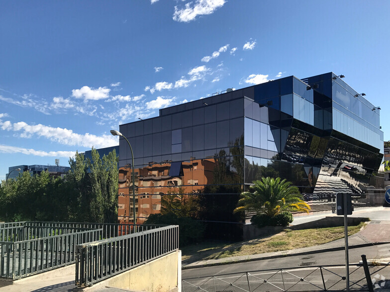 Oficinas en Pozuelo De Alarcón, MAD en venta - Foto del edificio - Imagen 2 de 3