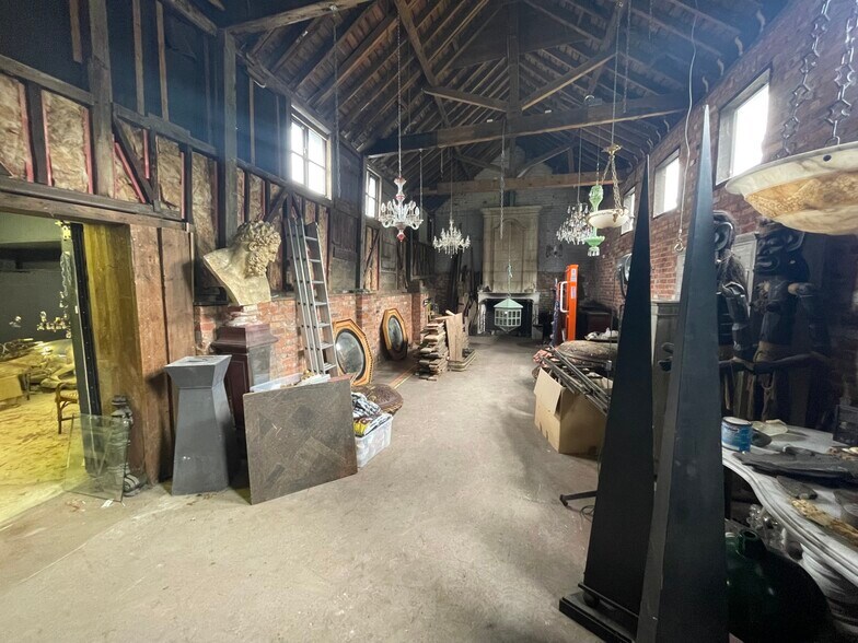 Rear of 38-40 High Street, Bagshot en alquiler - Foto del interior - Imagen 1 de 7