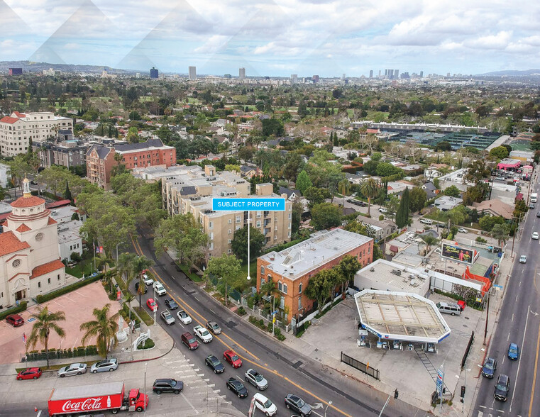 643 N Rossmore Ave, Los Angeles, CA en venta - Foto del edificio - Imagen 3 de 12