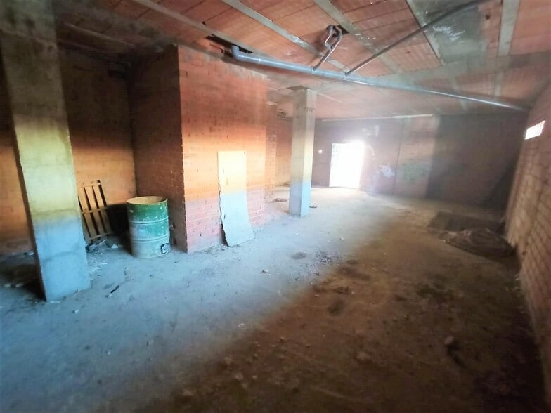 Local en Cáceres, Cáceres en alquiler - Foto del edificio - Imagen 3 de 4