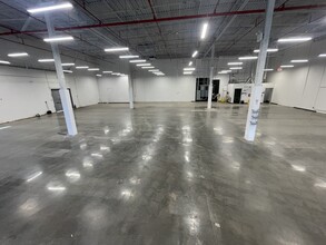 691 Co-op City Blvd, Bronx, NY en alquiler Foto del interior- Imagen 2 de 2