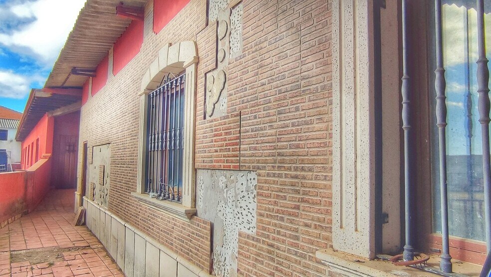 Local en Pozaldez, Valladolid en venta - Foto del edificio - Imagen 2 de 6