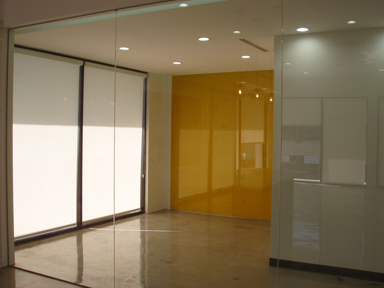 937 Crenshaw Blvd, Los Angeles, CA en alquiler - Foto del interior - Imagen 3 de 14