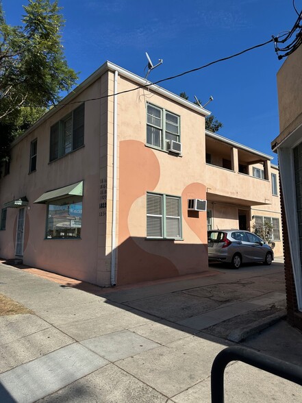 1816-1822 Hillhurst Ave, Los Angeles, CA en venta - Foto del edificio - Imagen 3 de 12