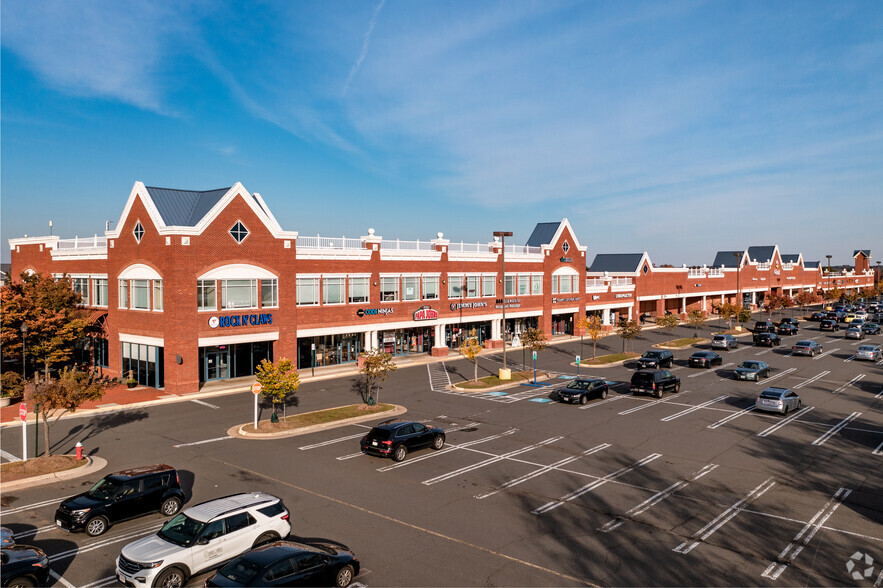 44110 Ashburn Village Shopping Plz, Ashburn, VA en alquiler - Foto del edificio - Imagen 2 de 4