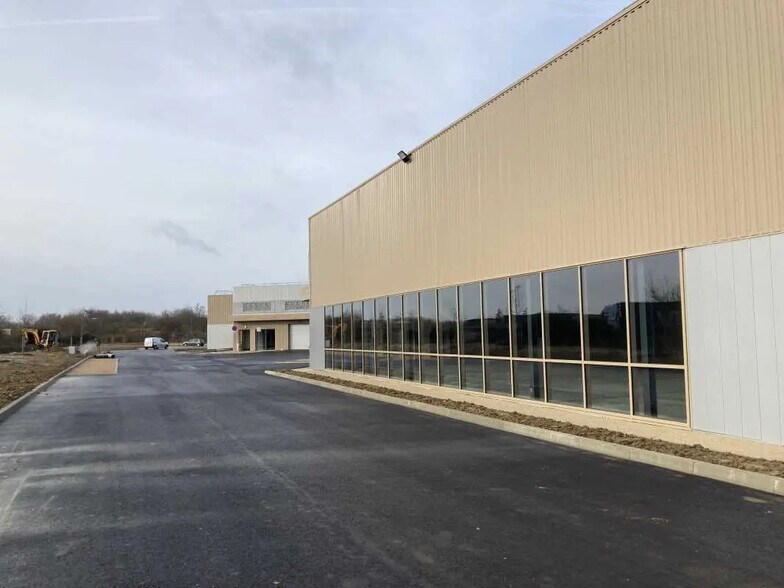 8 Rue Panhard Et Levassor, Marolles-en-Hurepoix en venta - Foto del edificio - Imagen 3 de 11