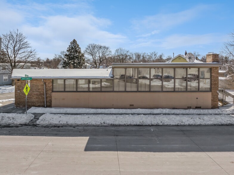 8801 W National Ave, West Allis, WI en venta - Foto del edificio - Imagen 2 de 8