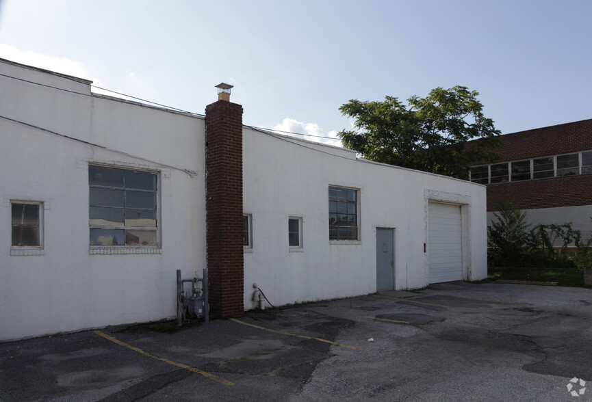 4 Commercial St, Hicksville, NY en alquiler - Foto del edificio - Imagen 2 de 2