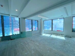 228 Berry St, Brooklyn, NY en alquiler Foto del interior- Imagen 2 de 4