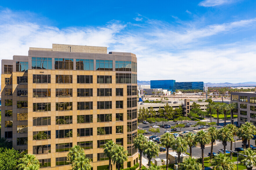 3960 Howard Hughes Pky, Las Vegas, NV en alquiler - Foto del edificio - Imagen 1 de 5