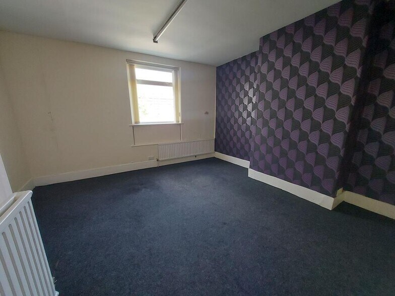 6 Russell Street, Keighley en venta - Foto del edificio - Imagen 3 de 11