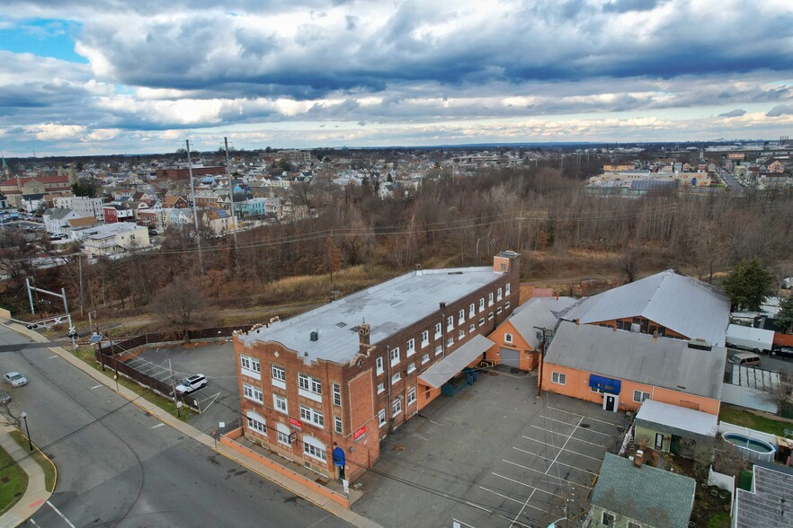 224 Washington St, Perth Amboy, NJ en alquiler - Foto del edificio - Imagen 2 de 35