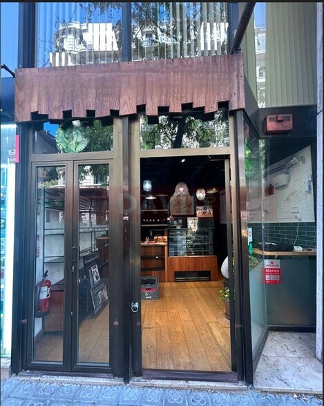 Local en Barcelona, Barcelona en alquiler - Foto del interior - Imagen 2 de 5