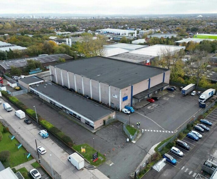 Holloway Dr, Manchester en alquiler - Foto del edificio - Imagen 1 de 10