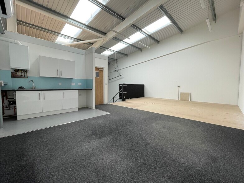 Carlton Rd, Ashford en alquiler - Foto del edificio - Imagen 2 de 9