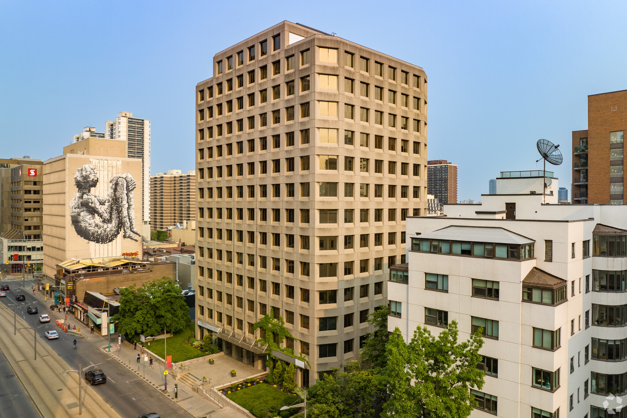 45 St Clair Ave W, Toronto, ON en alquiler Foto del edificio- Imagen 1 de 6