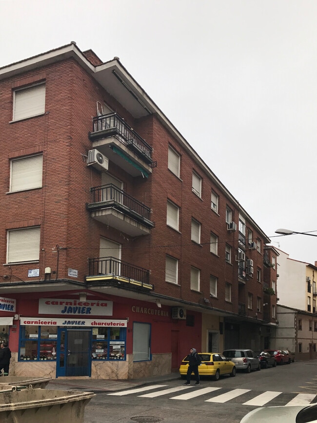Más detalles de Calle Padre Juan Mariana, 1, Talavera de la Reina - Edificio residencial​ en venta