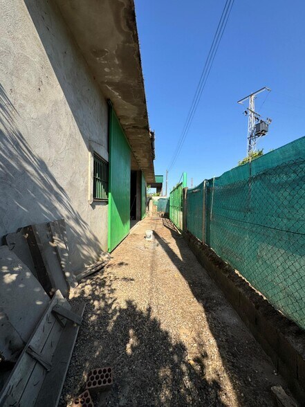 Nave en SEVILLA, Sevilla en venta - Foto del edificio - Imagen 2 de 14