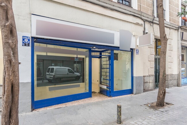 Más detalles de Calle de Cañizares, 2, Madrid - Edificio residencial​ en venta