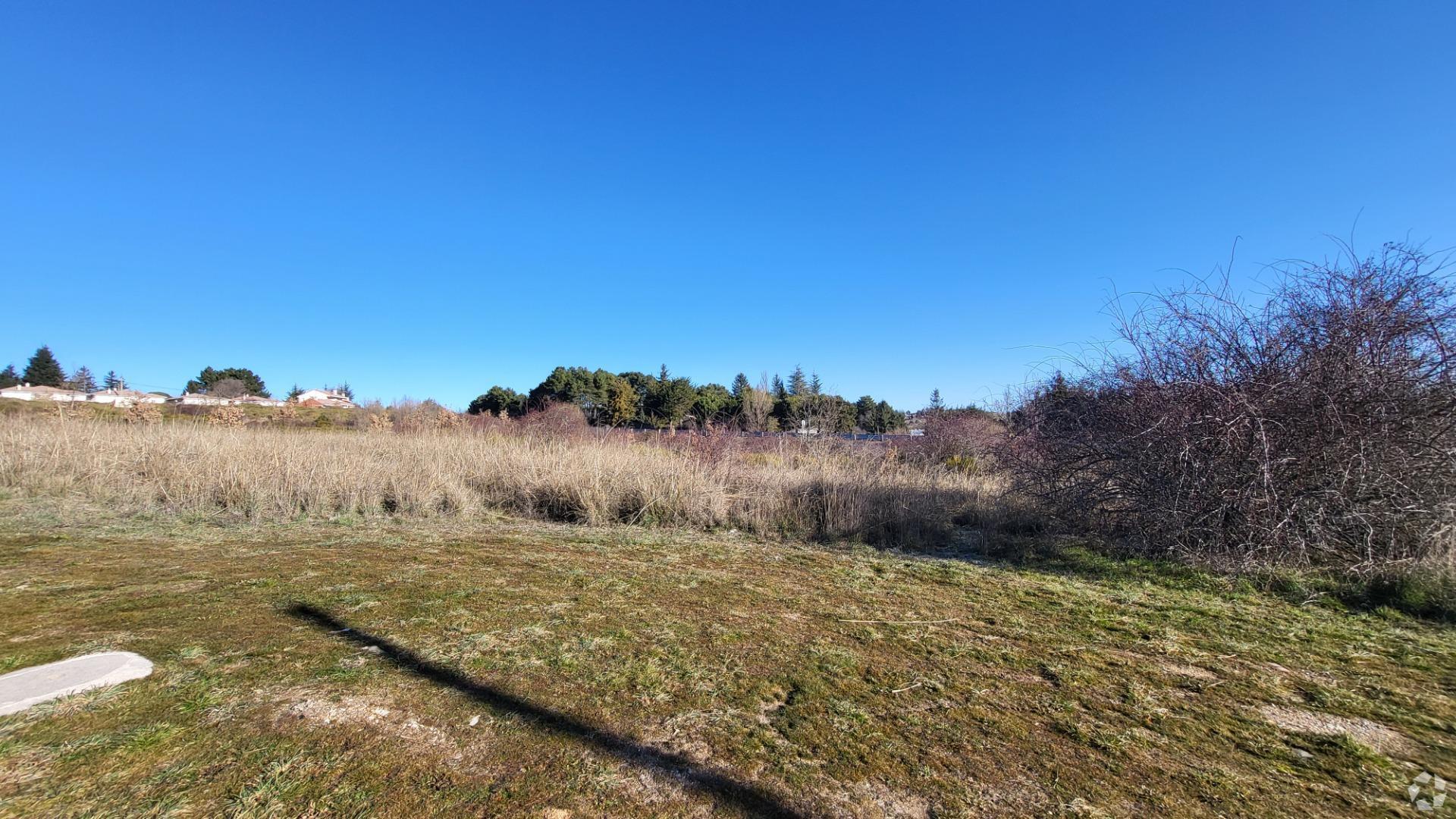 Terreno en Herradón de Pinares, Ávila en venta Foto principal- Imagen 1 de 5