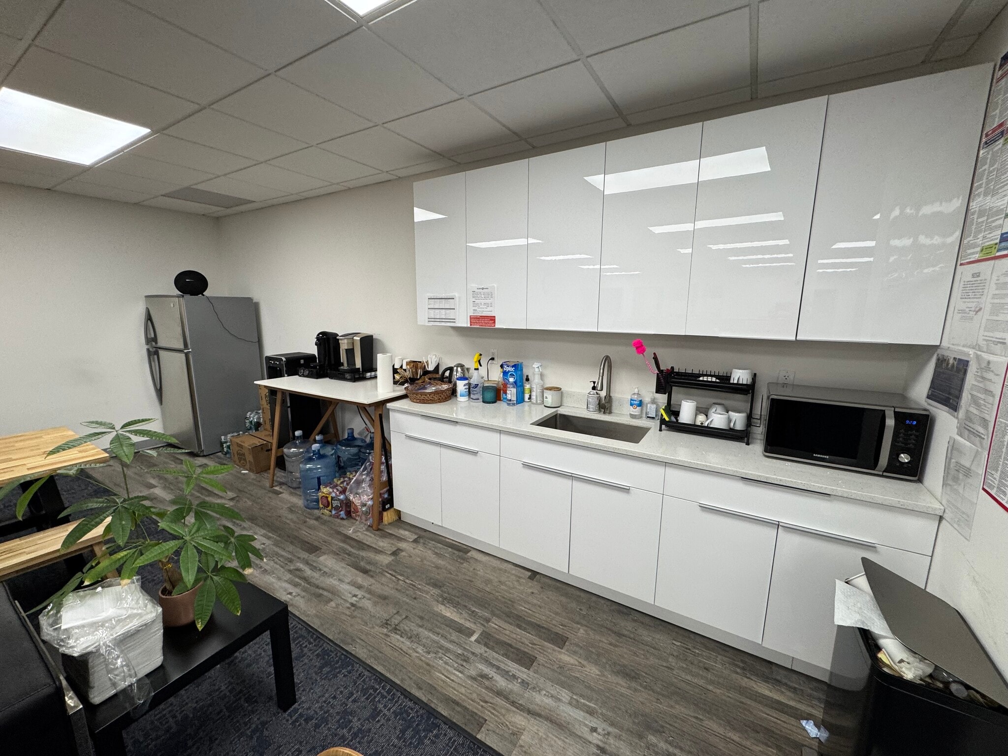 65 Challenger Rd, Ridgefield Park, NJ en alquiler Foto del interior- Imagen 1 de 6