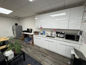 65 Challenger Rd, Ridgefield Park, NJ en alquiler Foto del interior- Imagen 1 de 6