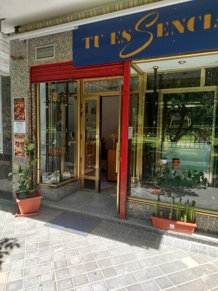 Local en Móstoles, Madrid en alquiler - Foto del edificio - Imagen 2 de 3