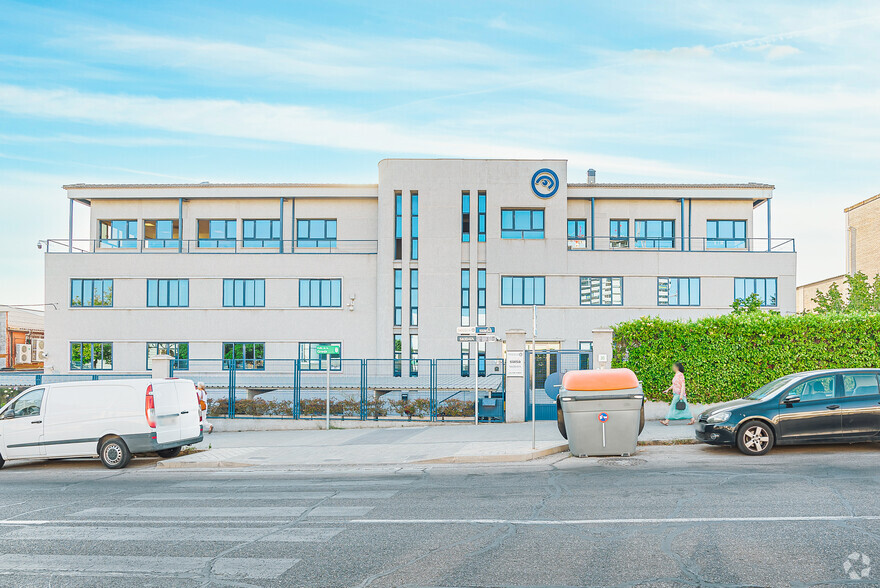 Calle la Granja, 30, Alcobendas, Madrid en alquiler - Foto del edificio - Imagen 2 de 11