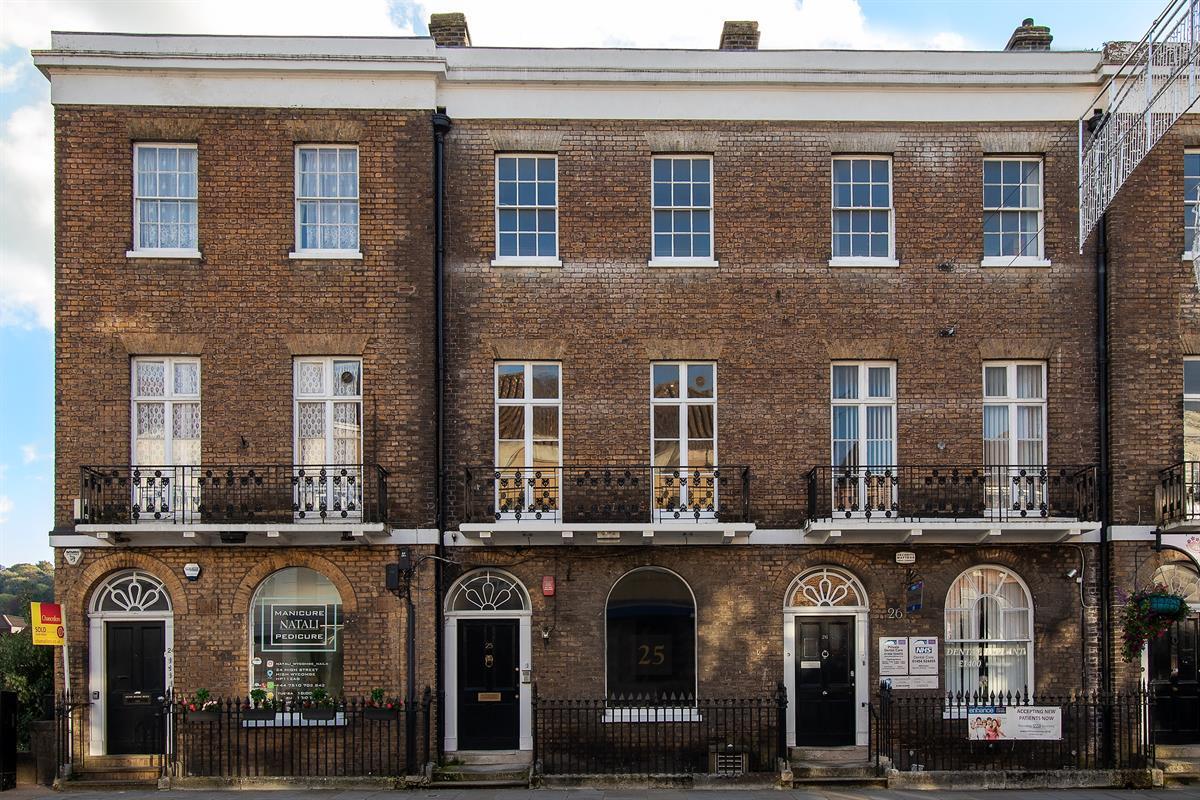 25 High St, High Wycombe en alquiler Foto del edificio- Imagen 1 de 12