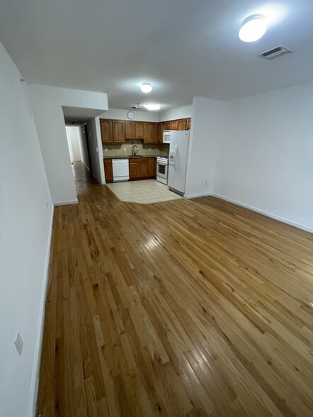 146 Ferry St, Newark, NJ en venta - Foto del interior - Imagen 2 de 8