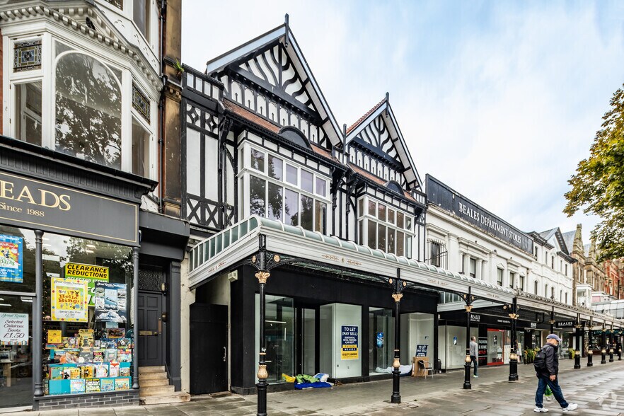 287-291 Lord St, Southport en venta - Foto del edificio - Imagen 2 de 2