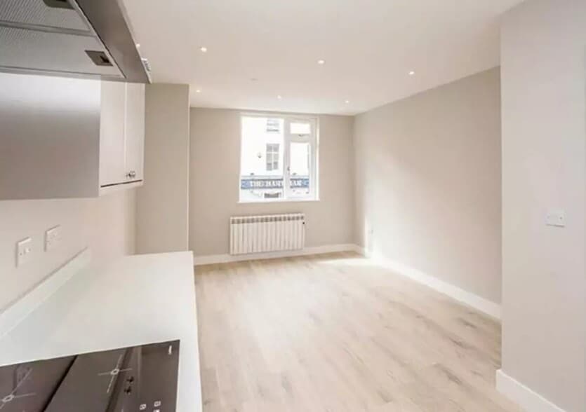 20 Cloth Hall St, Huddersfield en venta - Foto del edificio - Imagen 3 de 5