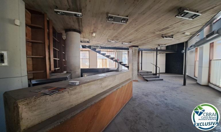 Figueres, GER 17600 - Unidad - - - Foto del interior - Image 2 of 4