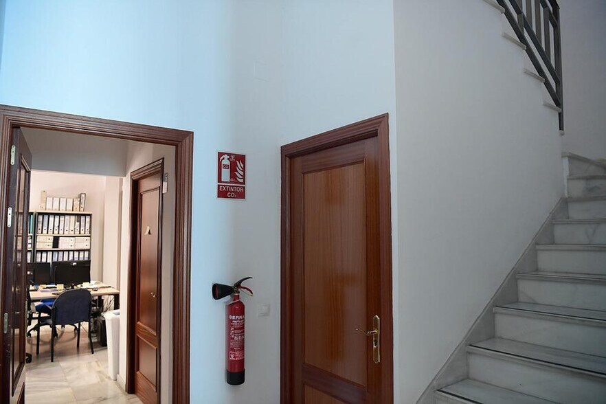 Local en Mairena del Aljarafe, Sevilla en venta - Foto del edificio - Imagen 3 de 20