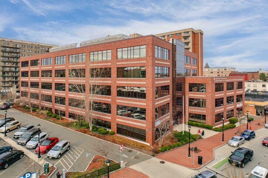 75 Pleasant St, Malden, MA en alquiler - Foto del edificio - Imagen 3 de 20