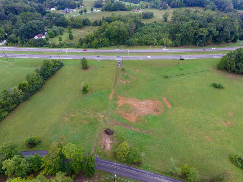 N. Charles G. Seivers Blvd, Clinton, TN en venta - Vista aérea - Imagen 2 de 7