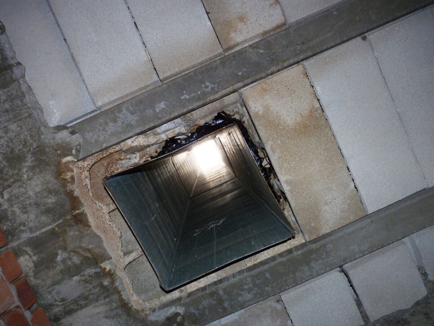 Local en Gines, Sevilla en venta Foto de la construcción- Imagen 1 de 8