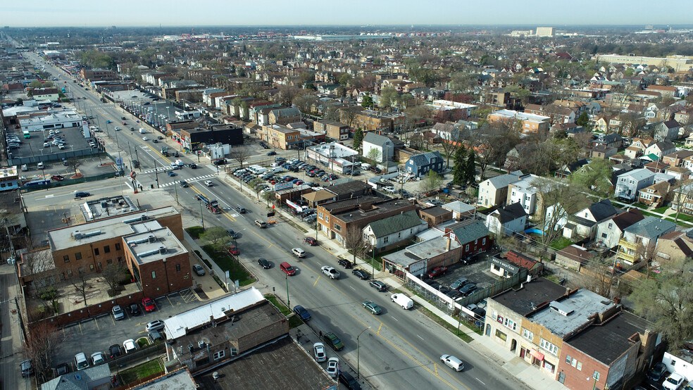 Multi-Tenant and Mixed-Use Retail cartera de 5 inmuebles en venta en LoopNet.es - Foto del edificio - Imagen 3 de 5