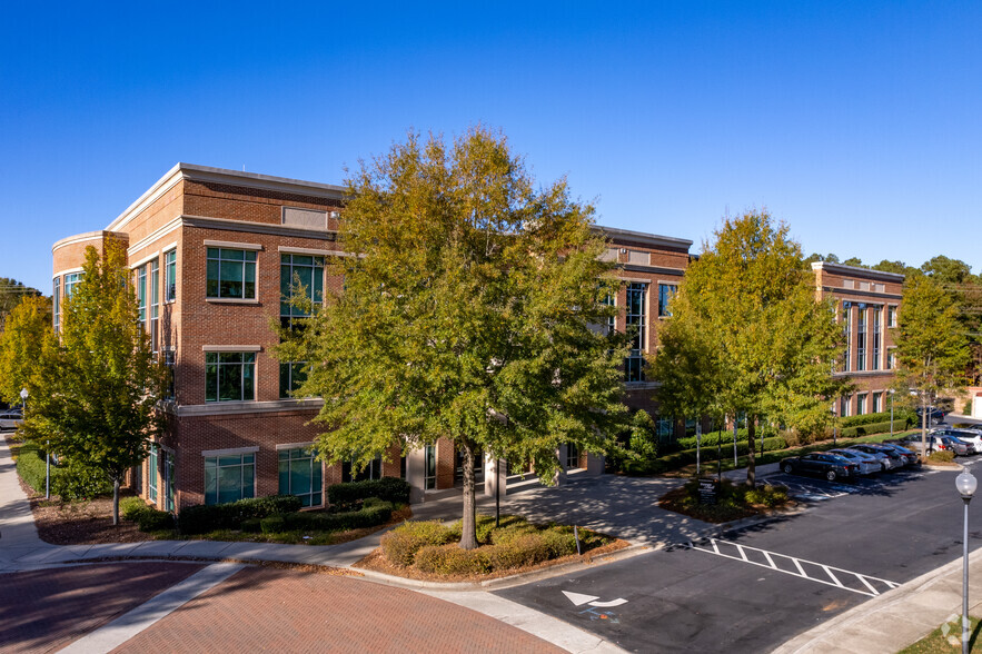 77 Vilcom Center Dr, Chapel Hill, NC en venta - Foto principal - Imagen 2 de 18