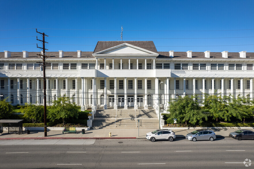 20501 Ventura Blvd, Woodland Hills, CA en alquiler - Foto del edificio - Imagen 3 de 6