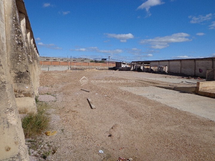 Terreno en Cáceres, Cáceres en alquiler - Foto de la construcción - Imagen 3 de 6