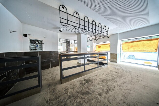 Más detalles de Calle Ancha de Gracia, 9-9, Granada - Local en venta