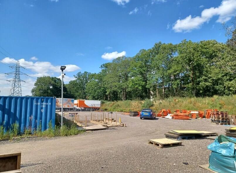 Green Ln, Smallfield en alquiler - Foto del edificio - Imagen 3 de 6