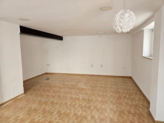 Más detalles de Local en alquiler