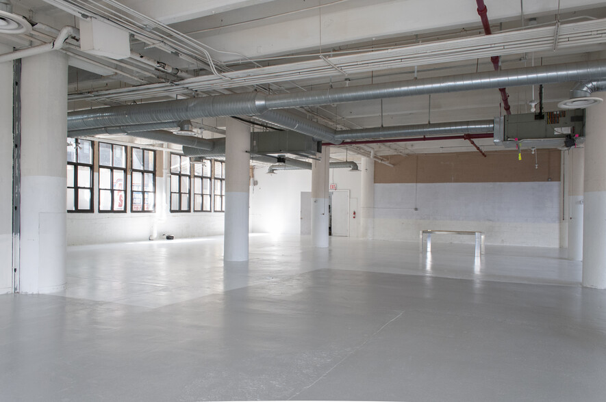 47-32 Austell Pl, Long Island City, NY en alquiler - Foto del interior - Imagen 3 de 11